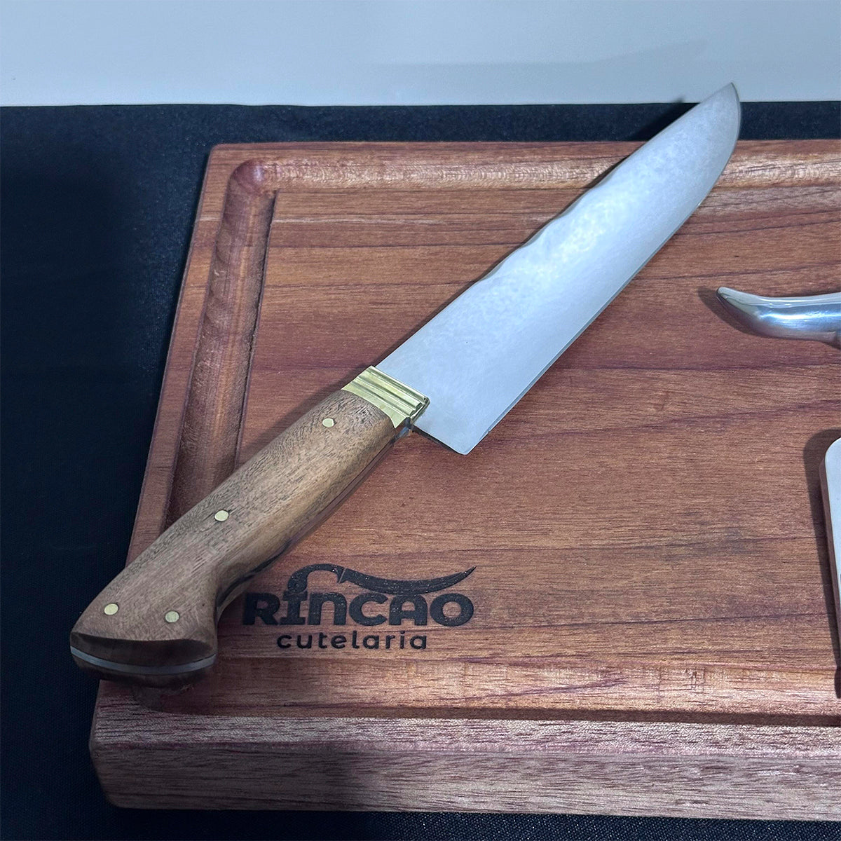 Kit De Churrasco Faca 8Pol Garra Touro e Tábua Carne